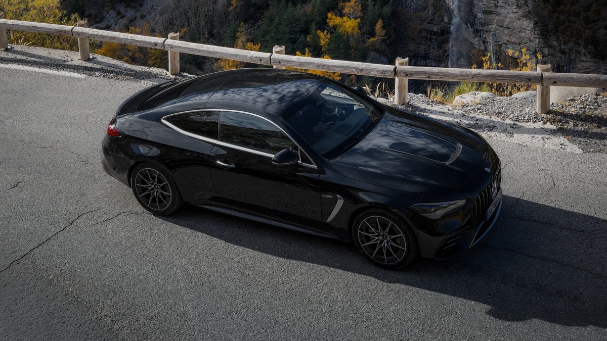 Mercedes-Benz tweet media