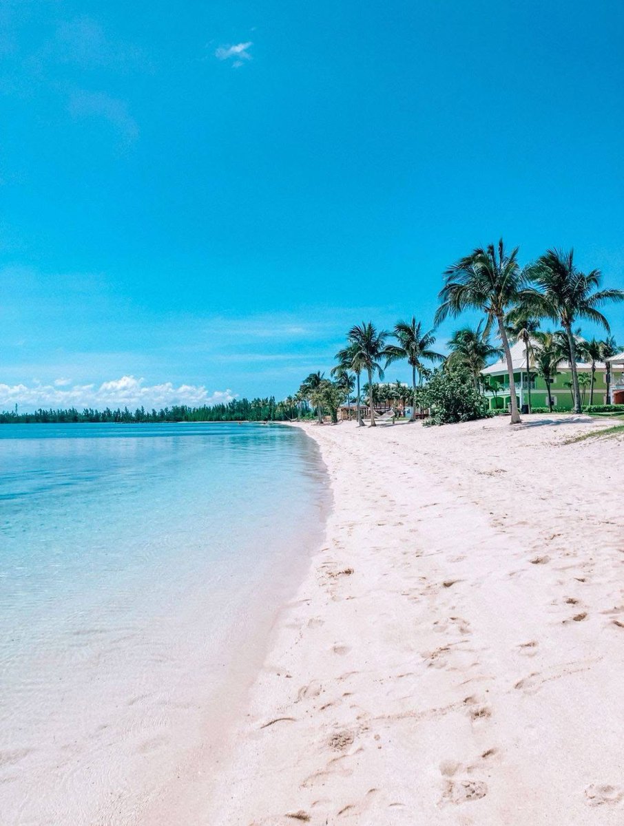 Where every path ends in blue.
gabylrguez (IG)

#TheBahamas #VacationGoals