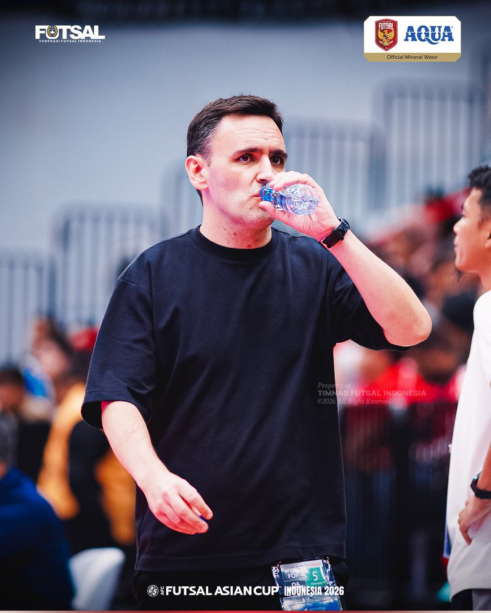 Indonesia–Japón, de los mejores partidos que he visto. Indonesia juega ordenado, con ideas claras y una enorme alma competitiva. Admirable.

Gran mérito de Héctor Souto 🇪🇸, humilde y entregado al país.

El sábado, final de la Copa Asiática vs Irán. Suerte 🇮🇩