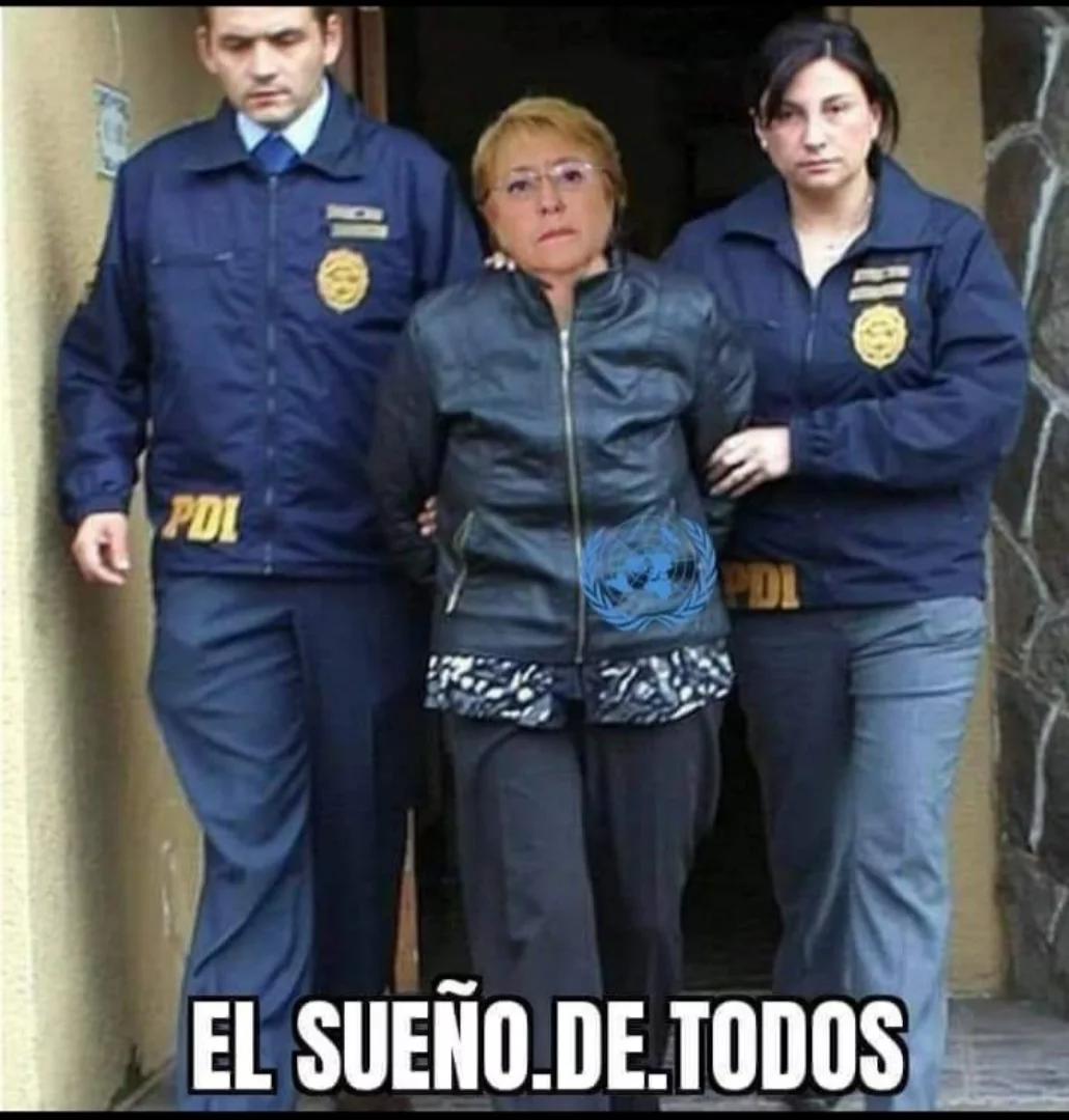 marce_amalia's tweet photo. El sueño de todos los Patriotas, que Michelle Bachelet se vaya presa por corrupción y traición a la Patria.. https://t.co/qWksAKyF6h