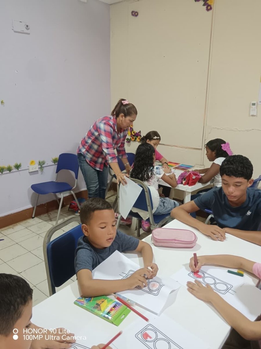 Nuestros niños disfrutan cada mañana de actividades llenas de diversión: pintamos, dibujamos, jugamos y compartimos momentos inolvidables. El Veranito Feliz, organizado por la Alcaldía de Chitré, sigue llenando de alegría a Infoplazas Monagrillo de 9:00 a.m. a 11:30 a.m.
