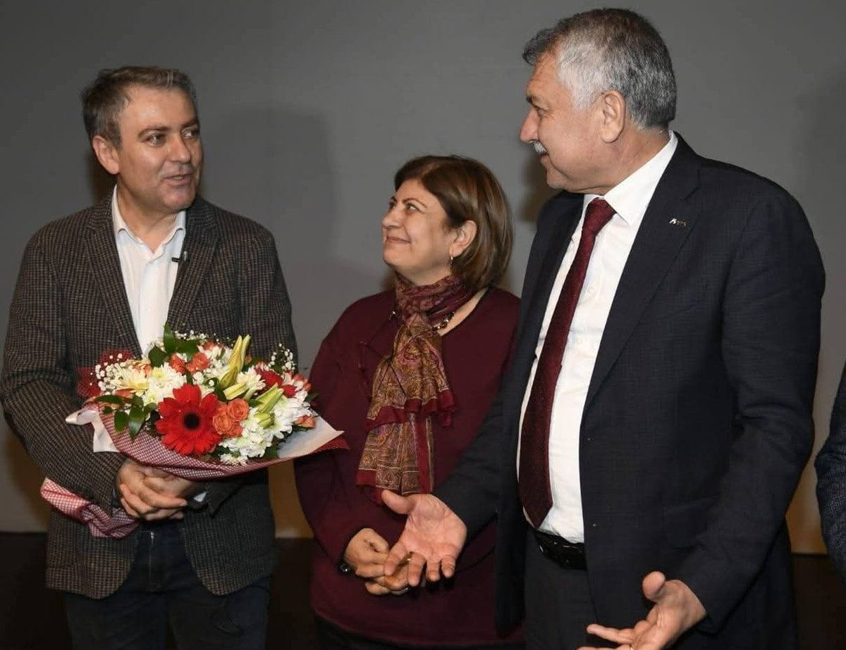 SMEYDAN's tweet photo. Adana Büyükşehir Belediye Başkanı Sayın Zeydan Karalar tahliye edildi.

Geçmiş olsun @ZeydanKaralar01 👏 https://t.co/z0FarOjajY