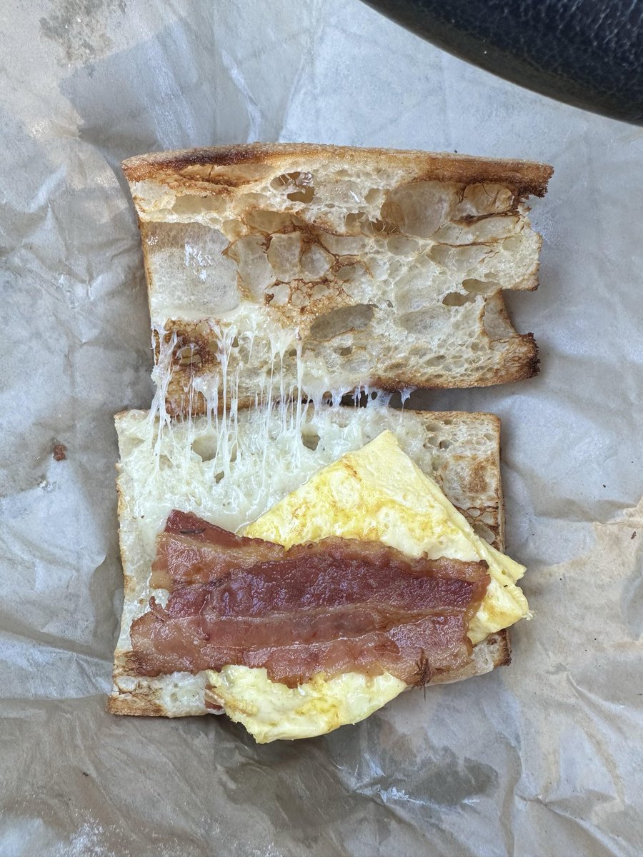 TABYTCHI's tweet image. Who is keeping panera in business?