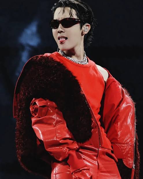 koya7brasil's tweet image. 📢 ADIVINHA QUEM SE TORNOU BILIONÁRIO? O Álbum “JACK IN THE BOX” do #JHOPE alcançou 1 BILHÃO de streams no spotify se tornando o seu 2° álbum a ultrapassar a marca. 

CONGRATULATIONS J-HOPE 
JITB 1 BILLION 
#JITB_1Billion 
#JackInTheBox
#JITB_1B