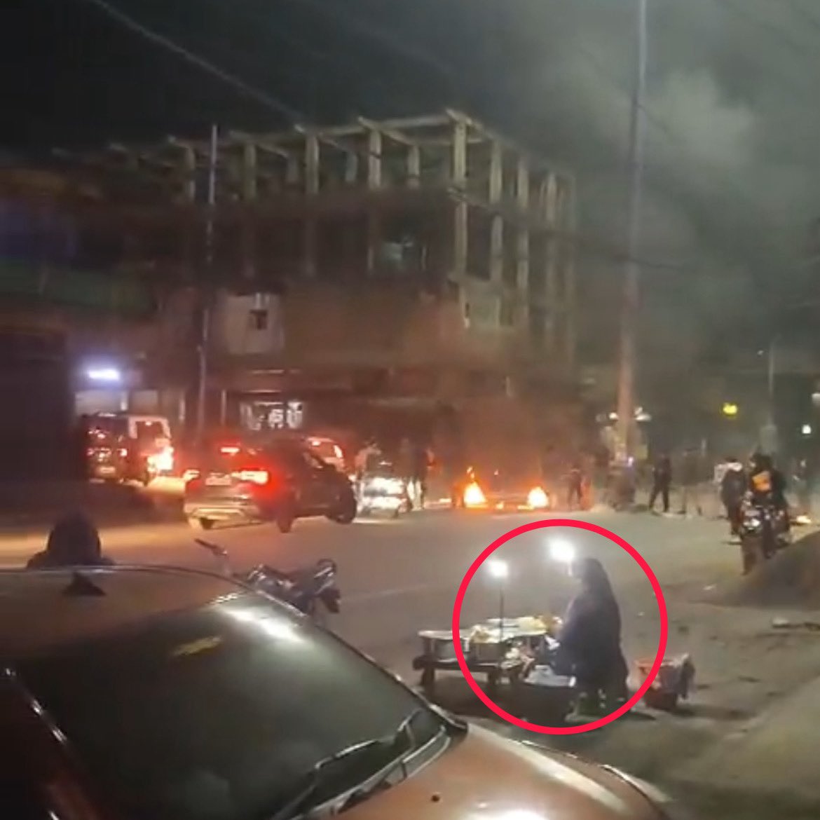 moments before chaos broke out again in churachandpur manipur

a hard working woman, working late, earning an honest living

the arsonists &amp; their masters are her enemy, not any other community.