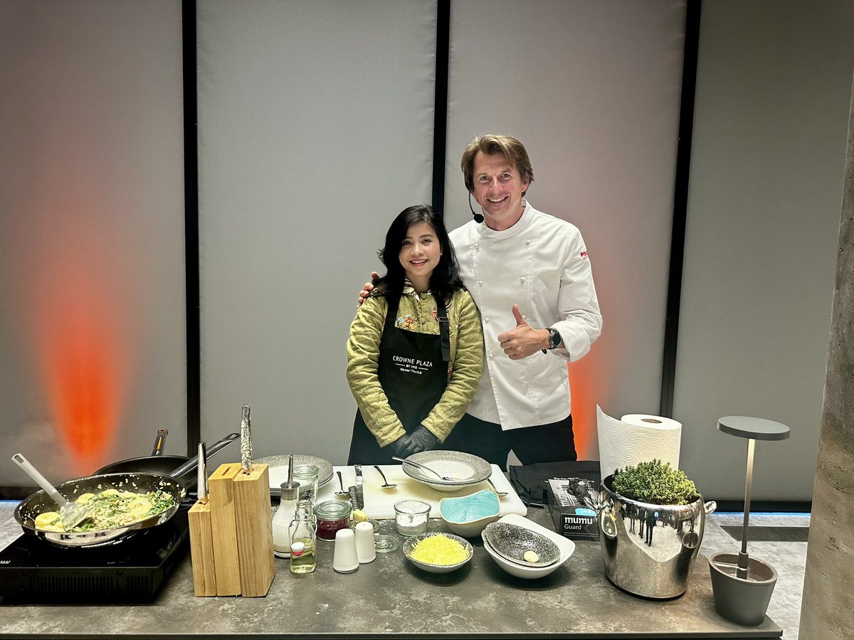 Po raz pierwszy w życiu ugotowaliśmy kluski po śląsku za pomocą 👨‍🍳 <a href="/karol24774898/">karol.okrasa</a> 🇵🇱 🍲 🥟