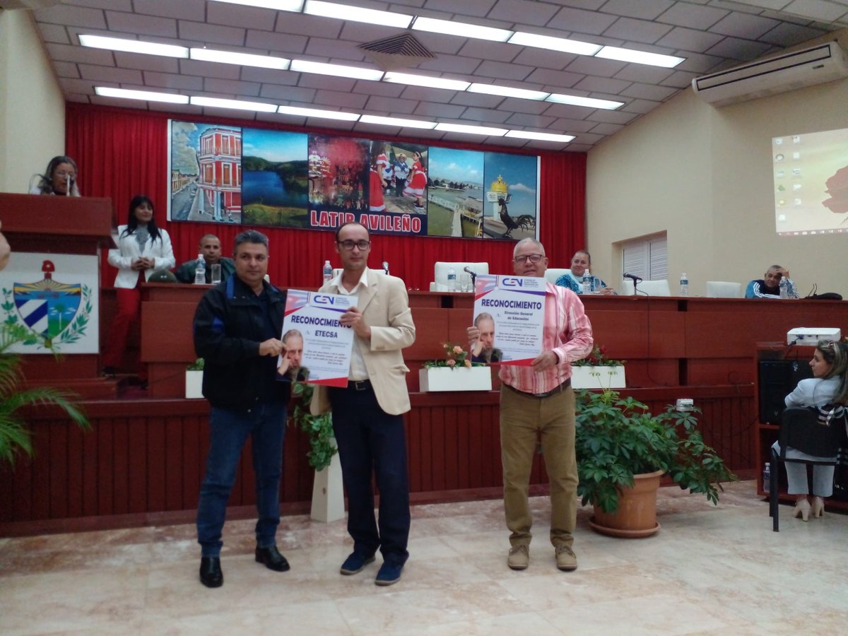 Una vez más <a href="/ETECSA_Cuba/">ETECSA</a> en #CiegodeAvila reconocida por su valioso aporte al Consejo Electoral Provincial durante el 2025
#EtecsaConCuba