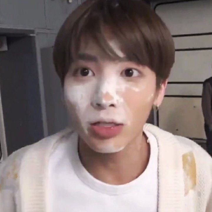 yxeoreum's tweet photo. @itaehyun According to science, birthdays make you cooler. Congratulations—! You’re officially cooler today. https://t.co/fV1rQ0drZg