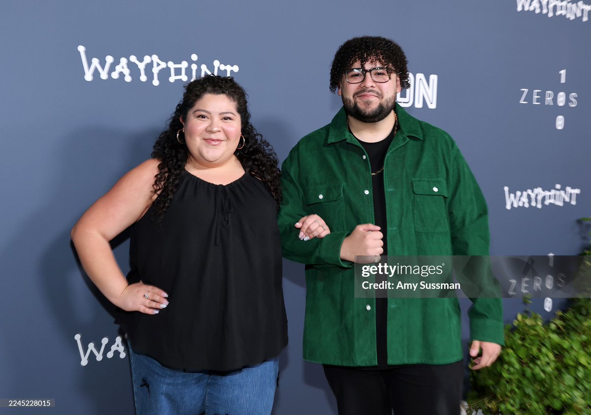 ChartsOfRaini's tweet photo. New photos of mother Raini Rodriguez 📸 https://t.co/tEqA0Ko5xx