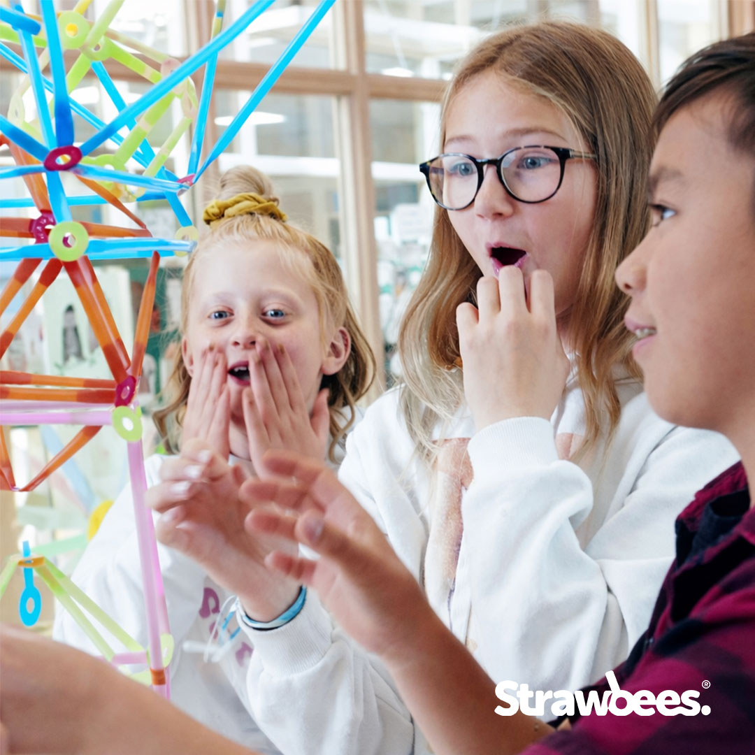 Strawbees tweet media