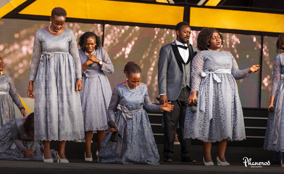 My hallelujah belongs to You. All of the glory belongs to You: You deserve it!

bit.ly/Phaneroo568

#Worship
#Phaneroo | #LiveNow