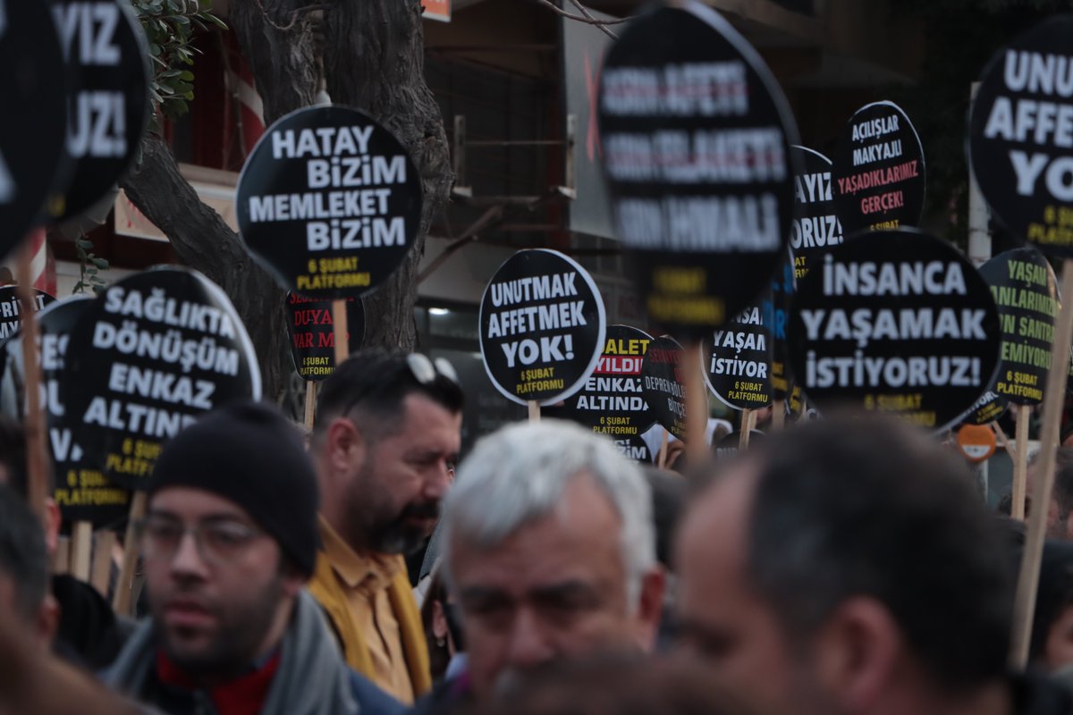 FOTO GALERİ | "Ma rıhna nıhna hon"  

📸 <a href="/mzisangur/">zisan</a>  

sendika.org/2026/02/ma-rih…