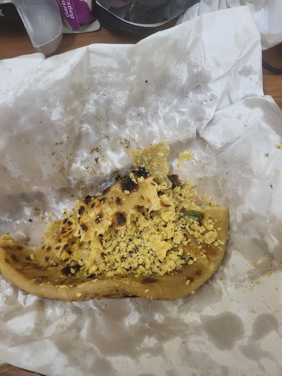 Manish4parmar's tweet photo. I ate it. So I dont have real-time imagery to make yourself satisfied. But I did take photos while eating.Refund the amount ASAP.@zomatocare @zomato @deepigoyal @jagograhakjago https://t.co/TwiBvgQcdG