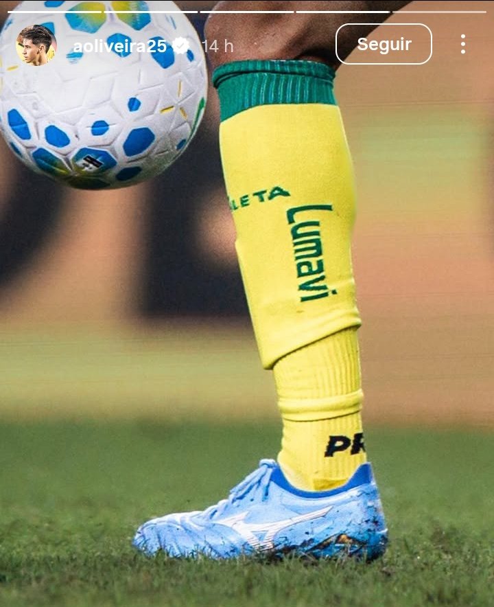 mortmor's tweet photo. José Aldo, ex-Paysandu, entrou no segundo tempo do jogo, com chuteira da cor do Papão. Aqui estava sacramentada a reação do @mirassolfc. 😁 Jogou muito e entrou na mente do Remo. Heheheh. https://t.co/SVIoruZcnI