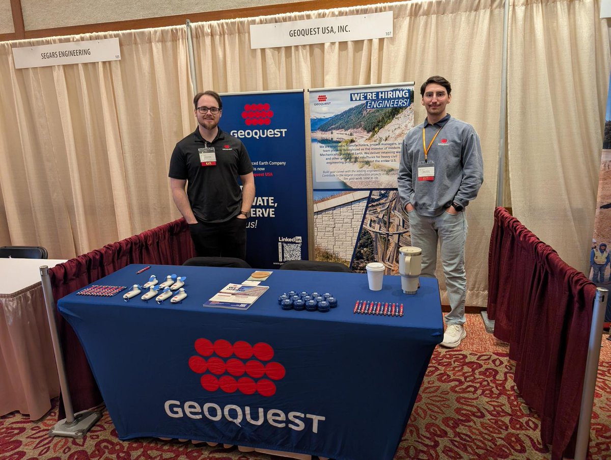 geoquestusa's tweet photo. Hanging with future engineers at the Virginia Tech Career Fair! Thanks to everyone who stopped by to chat with our team! 

#CareerFair #BuildBetterTogether https://t.co/rKR0WyjTeM