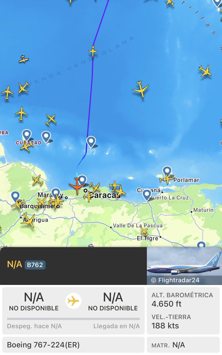 Llegando.

Parece más personal del gobierno de Estados Unidos.