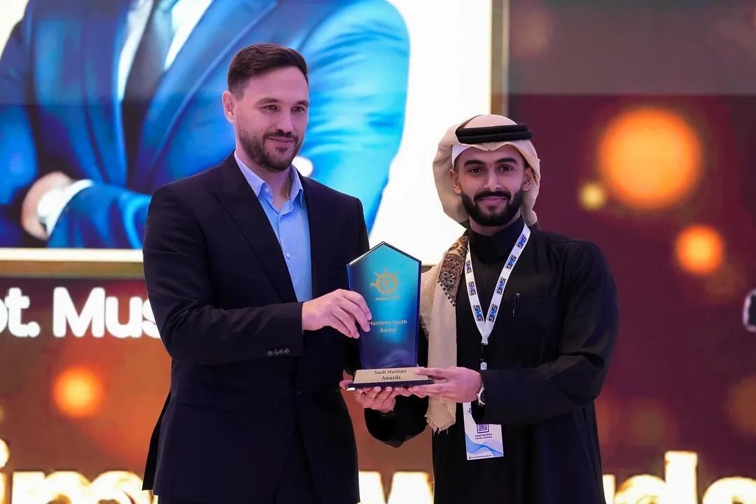 Jeddah, Saudi Arabia — (ARAB NEWSWIRE) — Captain Mustafa Nejem, a Master Mariner, maritime executive, researcher, and award-winning author, has received the Maritime Youth Award at the inaugural Saudi Maritime Awards Night 2026  zurl.co/ZK0Ij