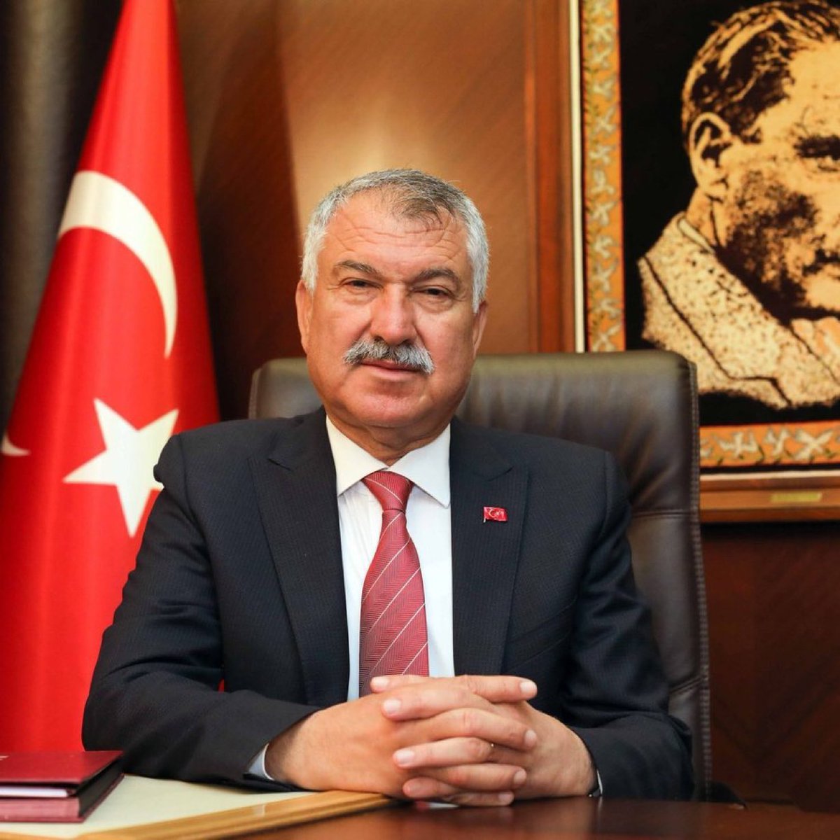 Adana gibi başkan, adam gibi adam…. <a href="/ZeydanKaralar01/">Zeydan Karalar</a>’a ve tahliye olan diğer arkadaşlarımıza geçmiş olsun dileklerimi sunuyorum. İnşallah kimse böyle haksızlıklardan dolayı bize “geçmiş olsun” demek zorunda kalmaz.