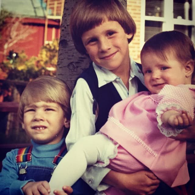 Now this is a big time #throwback with my older brother and younger sister!