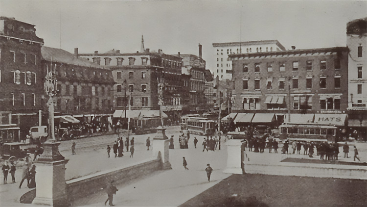 THEJeffBelanger's tweet image. #NewEnglandLegends Podcast Episode 432 – Worcester’s Christmas UFO – we stroll the streets of downtown Worcester, MA, to see where a UFO sighting that took place Dec. 22, 1909. A strange light circled the city and was witnessed by thousands. ournewenglandlegends.com/podcast-432-wo…