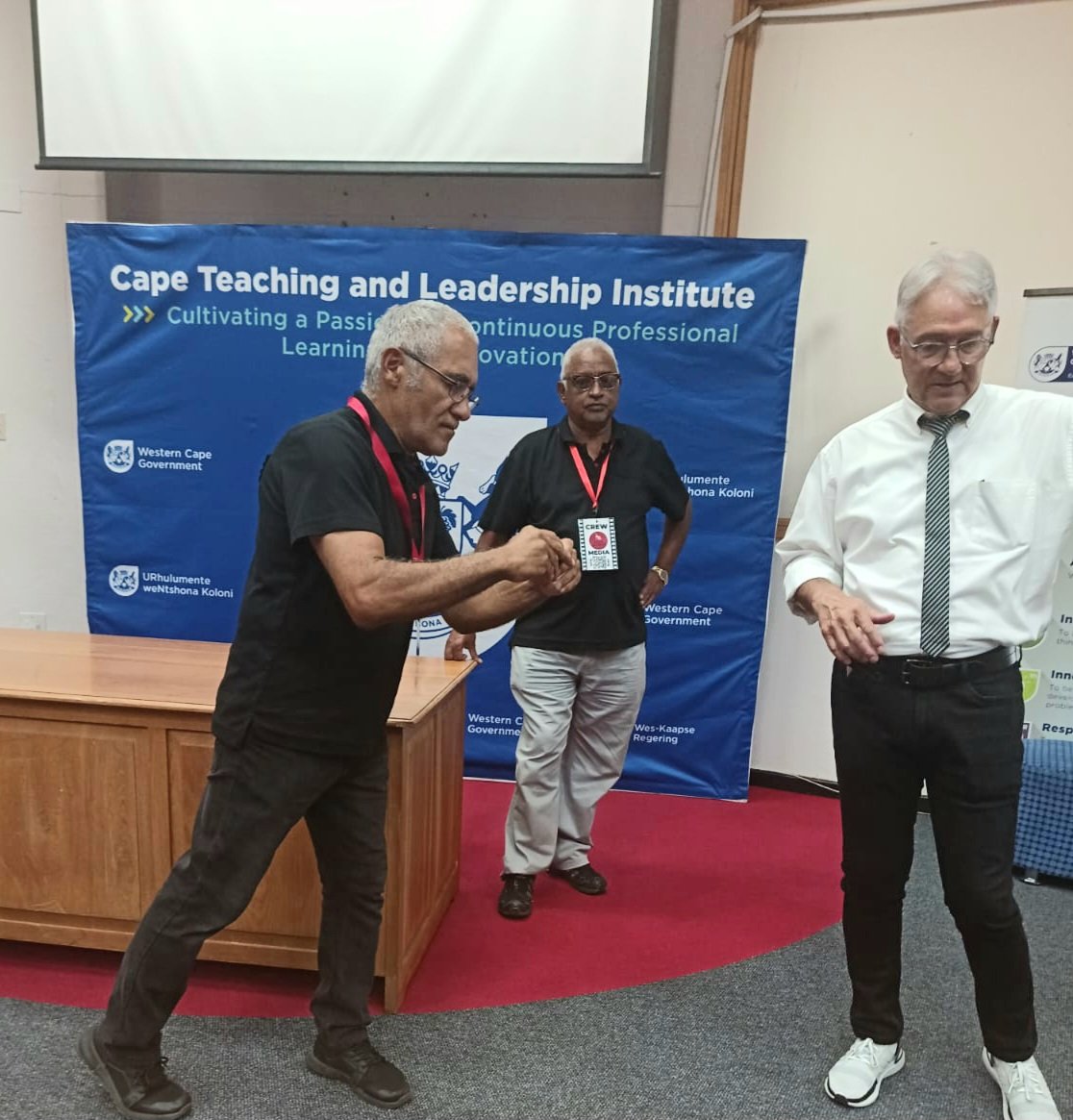 Ismail Teladia tweet media