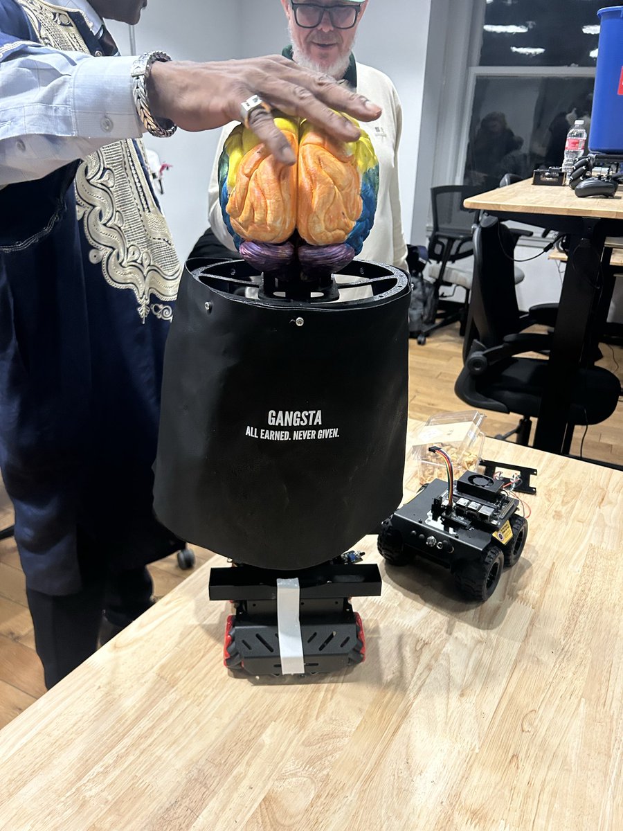 Whats Cool in Tech? tweet media