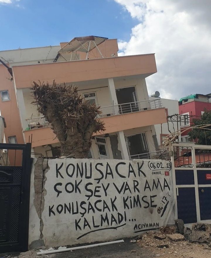 "Birbirinizin kıymetini bilin. Çünkü zamansız ve aniden ayrılacaksınız."~Hz. Ali (radıyallahu anh)
#6subat2023 🥀