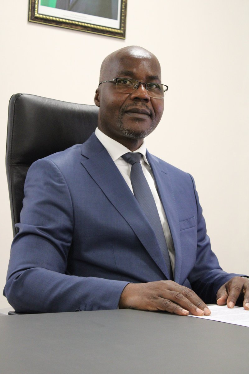 CSRS_CIV's tweet image. 𝐋𝐞 𝐧𝐨𝐦 𝐝𝐮 𝐩𝐫𝐨𝐜𝐡𝐚𝐢𝐧 𝐃𝐆 𝐝𝐮 𝐂𝐒𝐑𝐒 𝐚 𝐞́𝐭𝐞́ 𝐚𝐧𝐧𝐨𝐧𝐜𝐞́:𝐏𝐫𝐨𝐟 𝐙𝐎𝐔𝐄𝐔 𝐉𝐞́𝐫𝐞́𝐦𝐢𝐞 𝐓𝐡𝐨𝐮𝐚𝐤𝐞𝐬𝐬𝐞𝐡.
Sélectionné à l’issue d’un appel à candidatures international, le futur #DG a été retenu au terme d’un processus très #compétitif.
@ufhbci