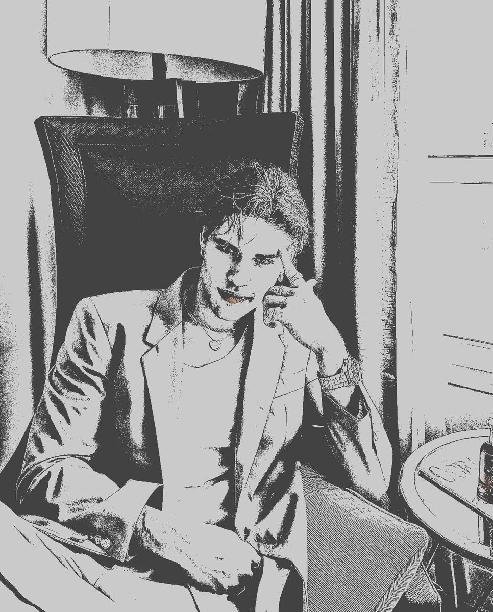bjørk. tweet media