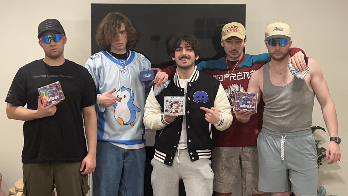 Pudgy Pulls a Lil tweet media