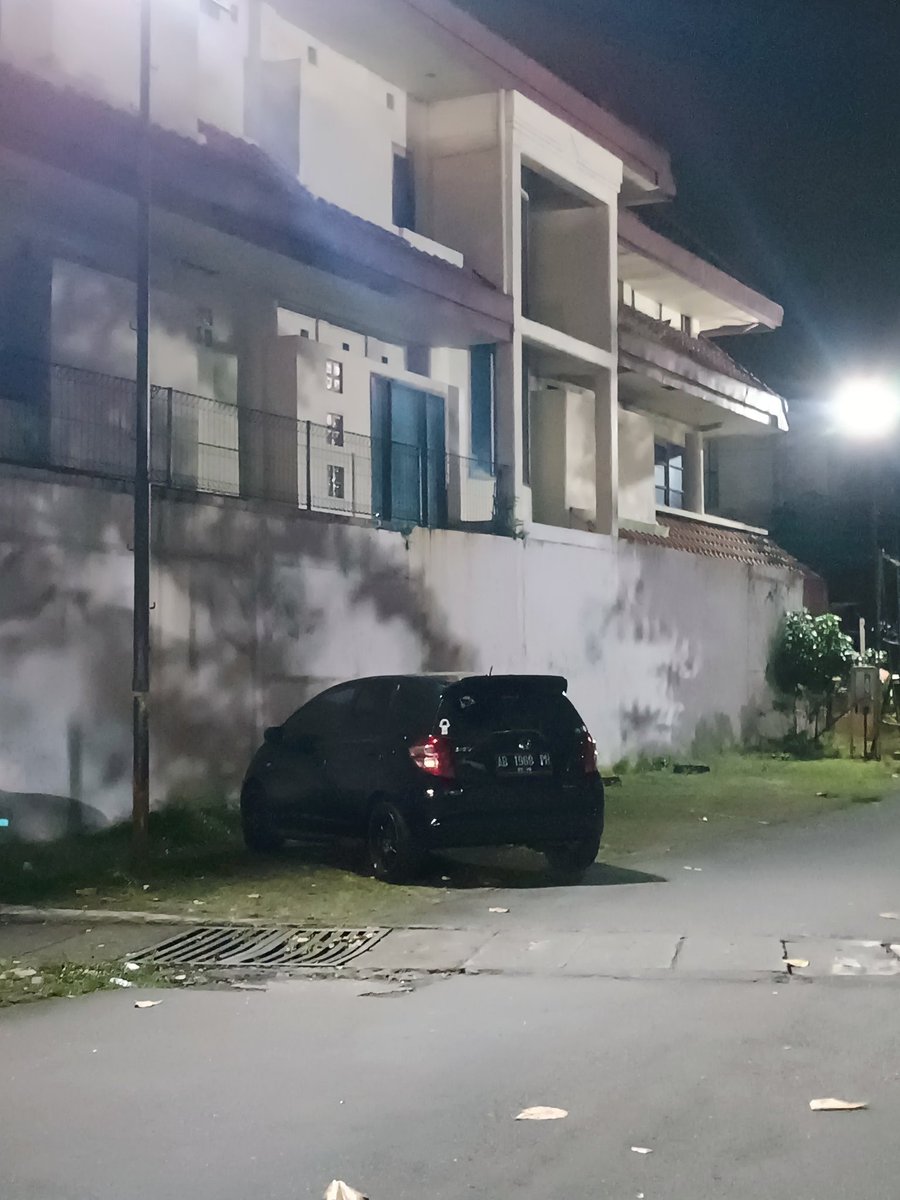 Keandretti's tweet photo. Kok kayak tikus..... https://t.co/7diXNKV5FD