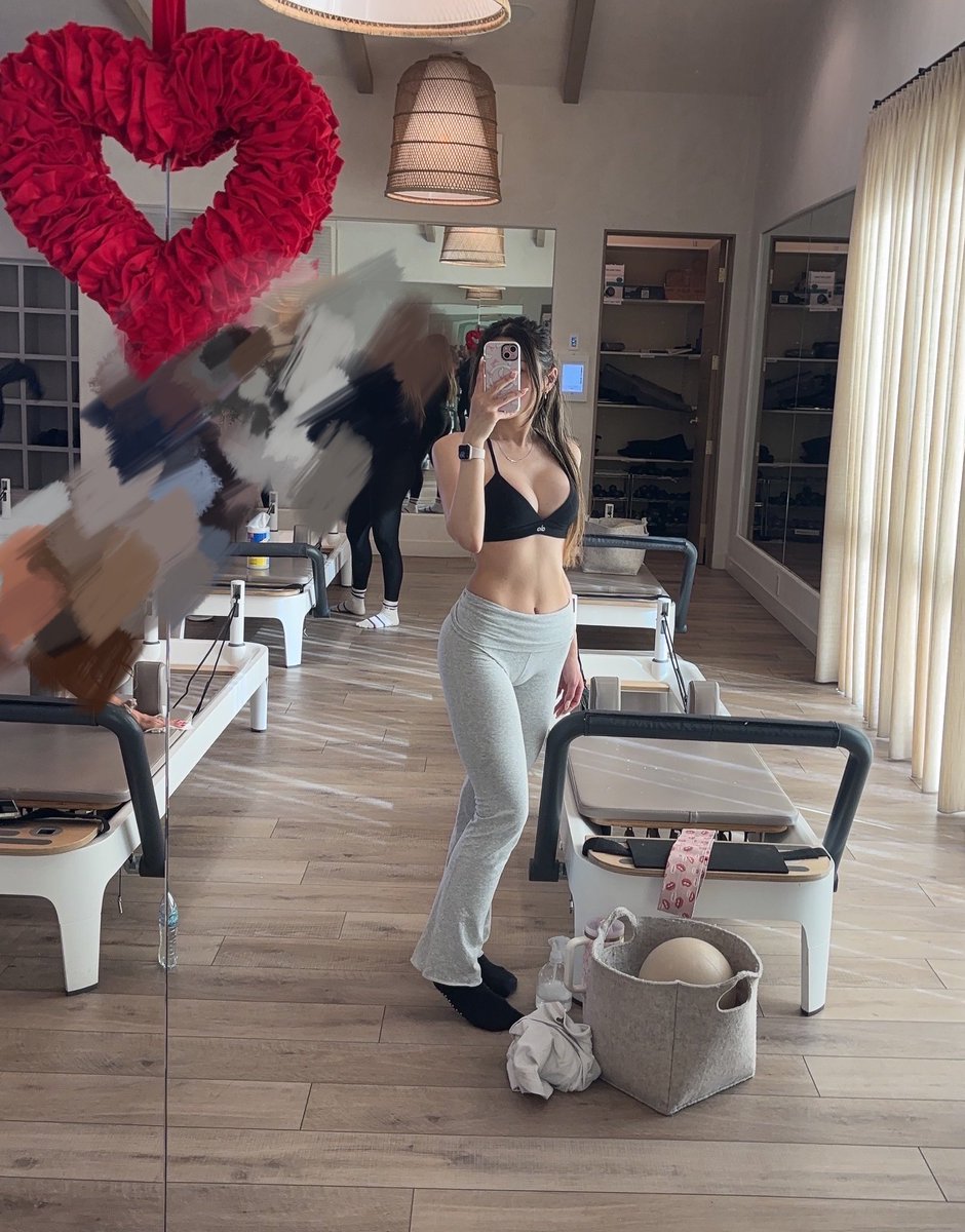 emma ♡‧₊˚ tweet media