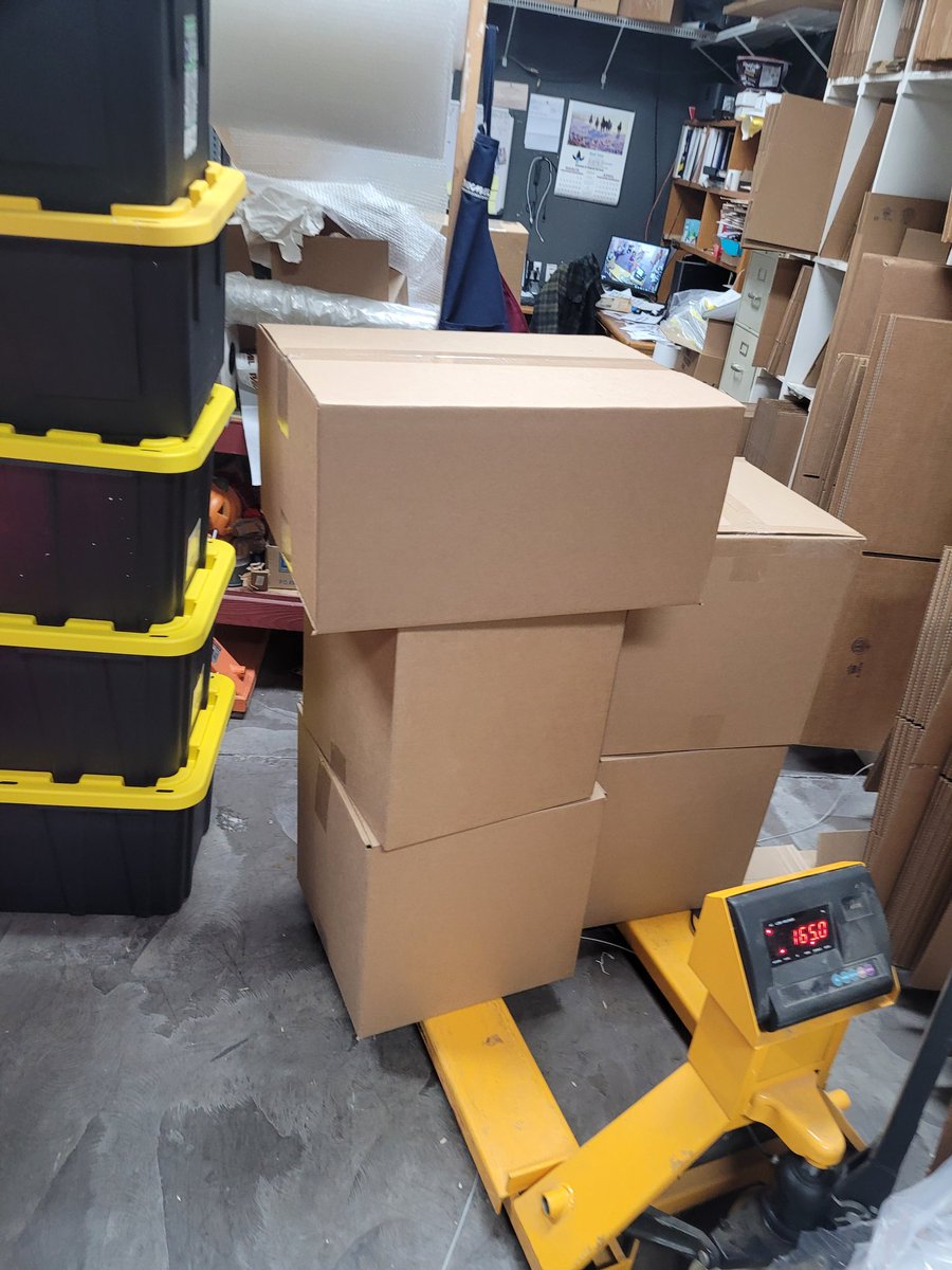 Pak_Corv_Oregon's tweet photo. Have you been to Pak Mail in Corvallis Oregon? We're simply the best and most affordable place to have anything packed and shipped. We make everything convenient without charging extra. Corvallis's premier shipping outlet is open today. https://t.co/GQydaCFQWb