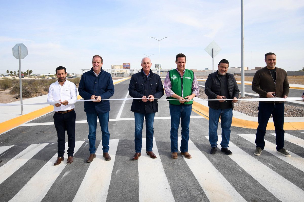 Con una inversión de más de 81 MDP, que incluyó diversos trabajos de urbanización y construcción de calle, inauguramos esta mañana el bulevar Torreón Norte, entre la carretera Torreón–San Pedro y el bulevar Senderos.