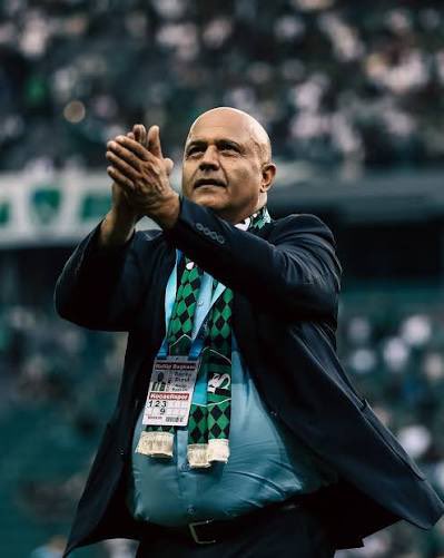 usamebaba41's tweet photo. hakkını savunan bi yönetimin yoksa 94 de NET PENALTINI vermezler kardeşim. 

Bu sene kaçıncı yenilen hakkımız bu ? https://t.co/RoeQX5S59O
