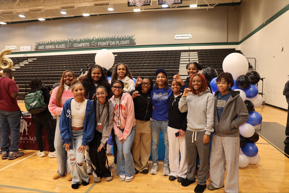 Iowa Colony Girls Basketball tweet media