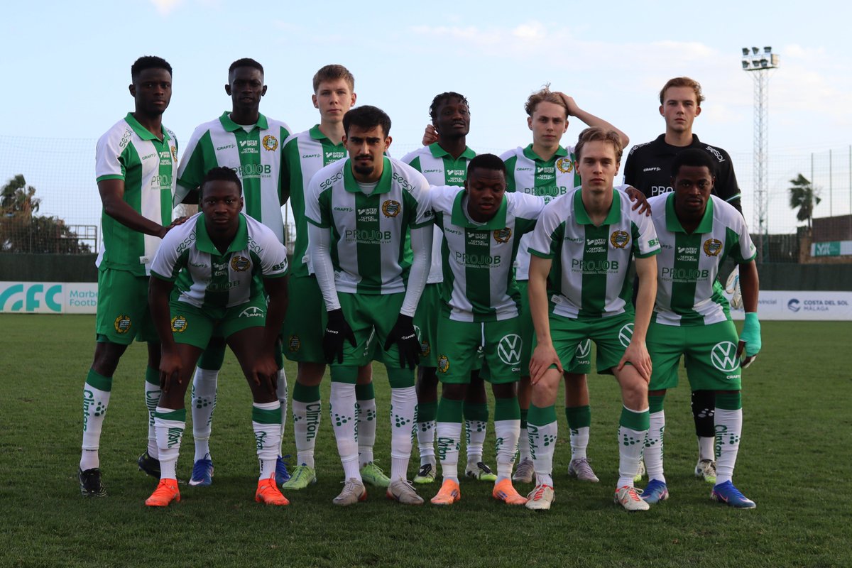 hammarbyfotboll's tweet photo. Kvällselvan.

#HIFFCM | #Bajen https://t.co/PLI0uDqmNY