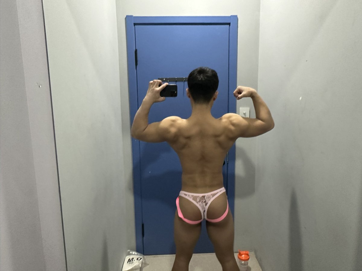 小小怪（互推） tweet media