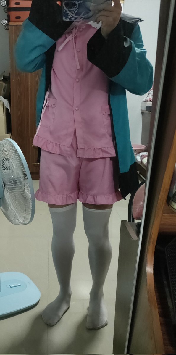 Icelyn_CD's tweet photo. ชุดนอนวันนี้~~ https://t.co/NjvtrMvyT5