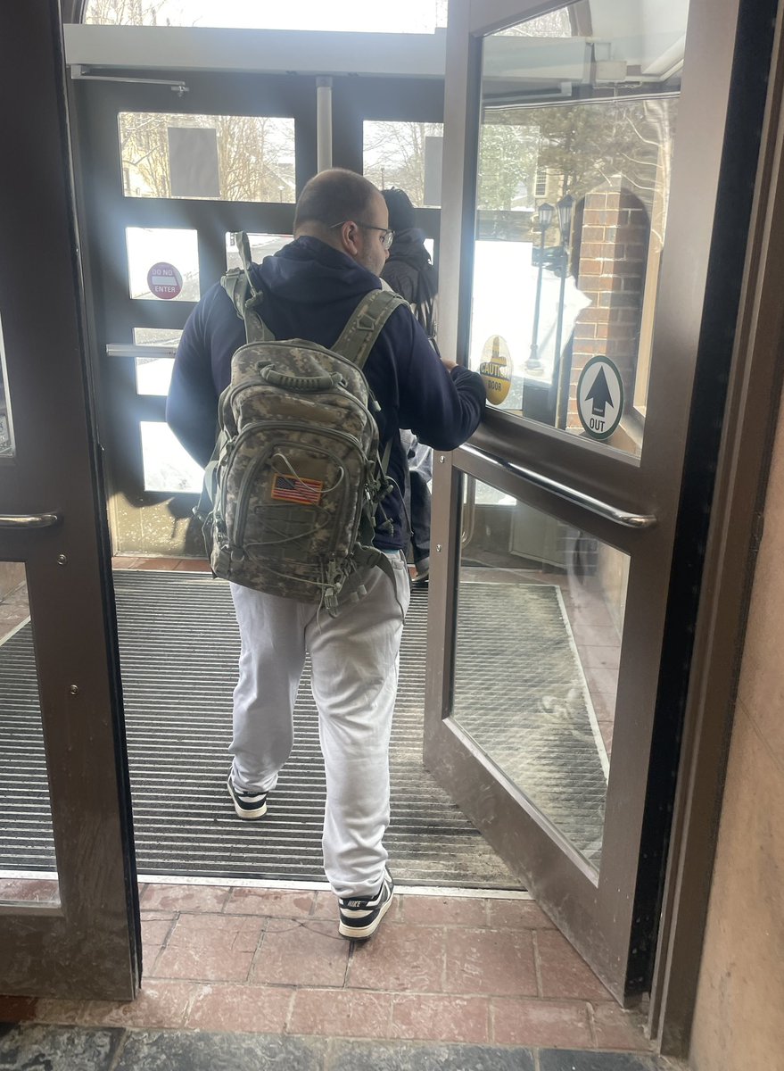 Layne Stay “Wired” Lee tweet media