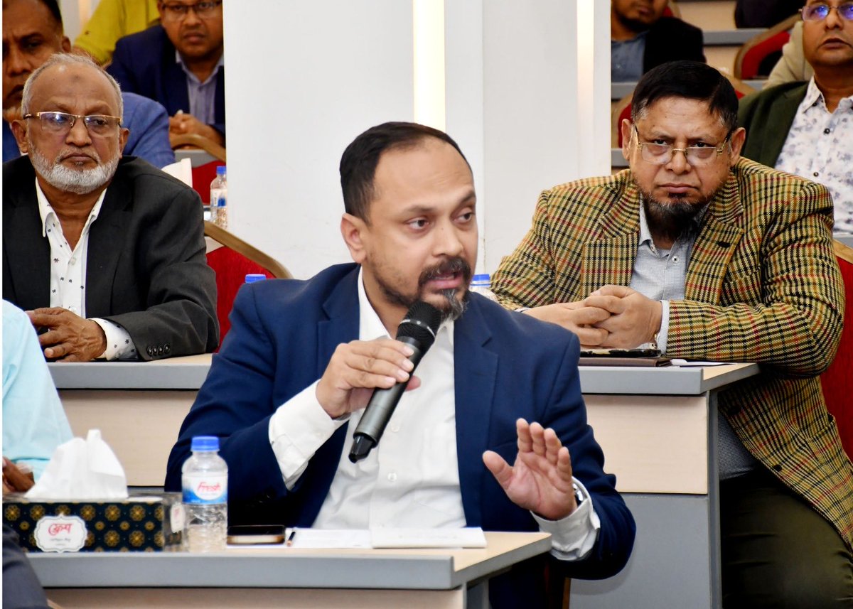 SalauddinYousuf's tweet photo. Discussion meeting on Business Climate in Bangladesh https://t.co/QMMlgPaYWv