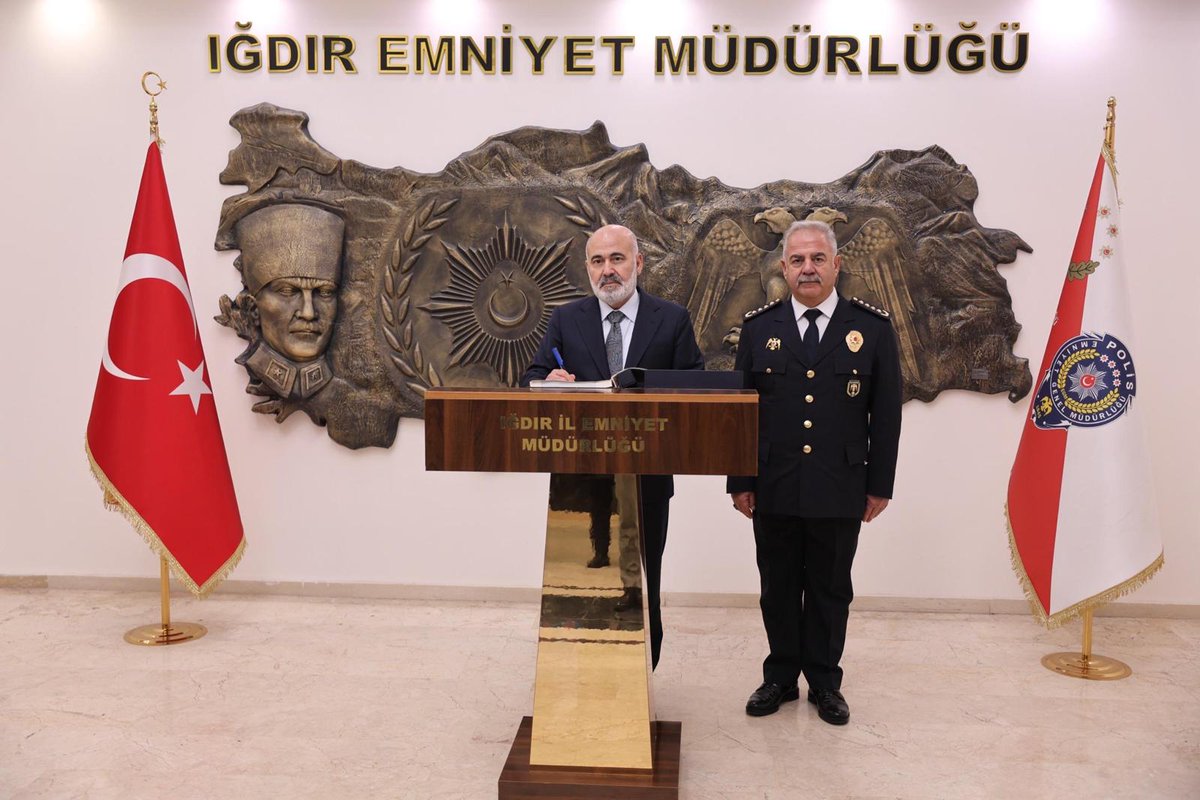av_mehmetsaglam's tweet photo. 📍 Iğdır
Kolluk Gözetim Komisyonu üyelerimizle birlikte lğdır İl Emniyet Müdürlüğü' nü ziyaret ettik.

Ziyaretimiz kapsamında, Iğdır İl Emniyet Müdürümüz Sn. Niyazi Turgay’dan yürütülen çalışmalara ilişkin kapsamlı brifingler aldık.

Görüşmelerimizde; kolluk hizmetlerinin etkinliği, kurumsal işleyiş ve sahadaki uygulamalara ilişkin karşılıklı istişareler gerçekleştirdik. Özveriyle görev yapan emniyet personelimize teşekkür ediyor, çalışmalarında başarılar diliyorum.