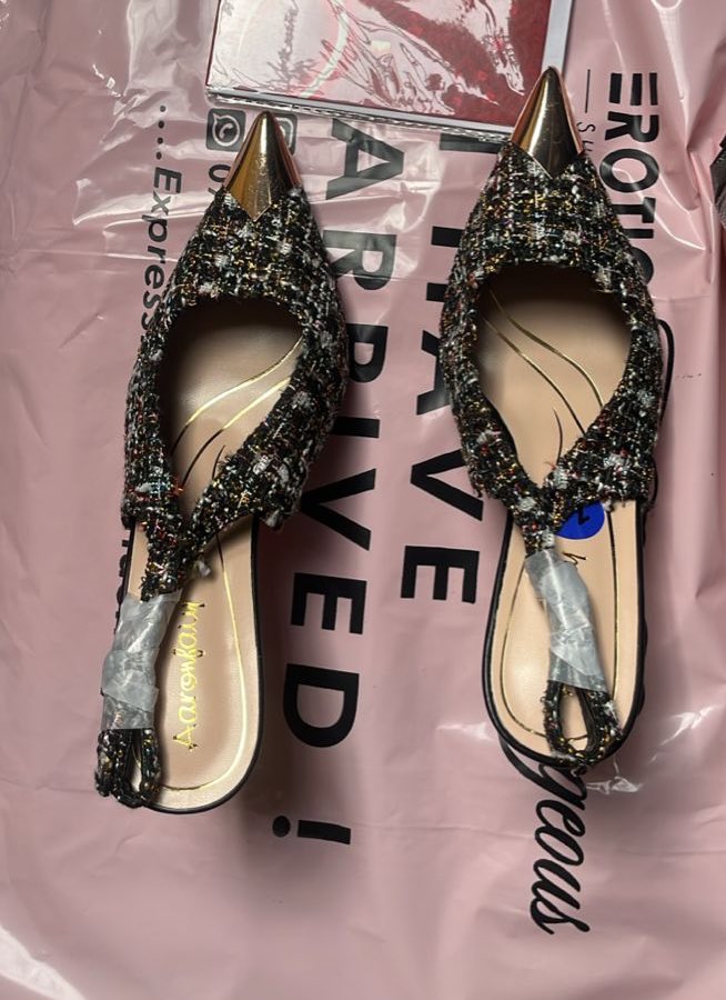 Erotic_shoppe's tweet image. We love deliveries🥳🥳🥳

Shomolu, VI, Yaba, Aba ✈️ 

#deliveries ❤️❤️