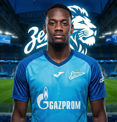 Scipionista's tweet photo. Si on m'avait dit il y a un an que Jhon Duran, un des jeunes 9 les plus en vue qui marquait des buts de fou en LDC et Premier League, ferait un enchaînement Arabie Saoudite => Turquie => Russie 

Seulement 22 ans mais t'as déjà l'impression qu'il s'est bien flingué https://t.co/H0WjeuLMvA