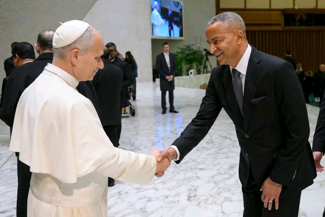 samuelmoro010's tweet photo. Le saint Moïse KATUMBI 🔥 https://t.co/KhX84qTwD2