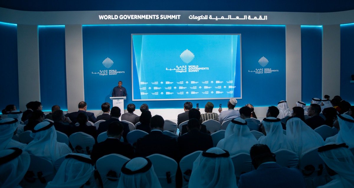 SierraLeonInUAE's tweet photo. Chief Minister of Sierra Leone, @dsengeh has delivered the opening address at the AI Forum at the World Governments Summit in Dubai, highlighting Sierra Leone’s digital transformation drive to improve the lives of citizens. 

@Sesaykeh https://t.co/h3OtpcCsxI