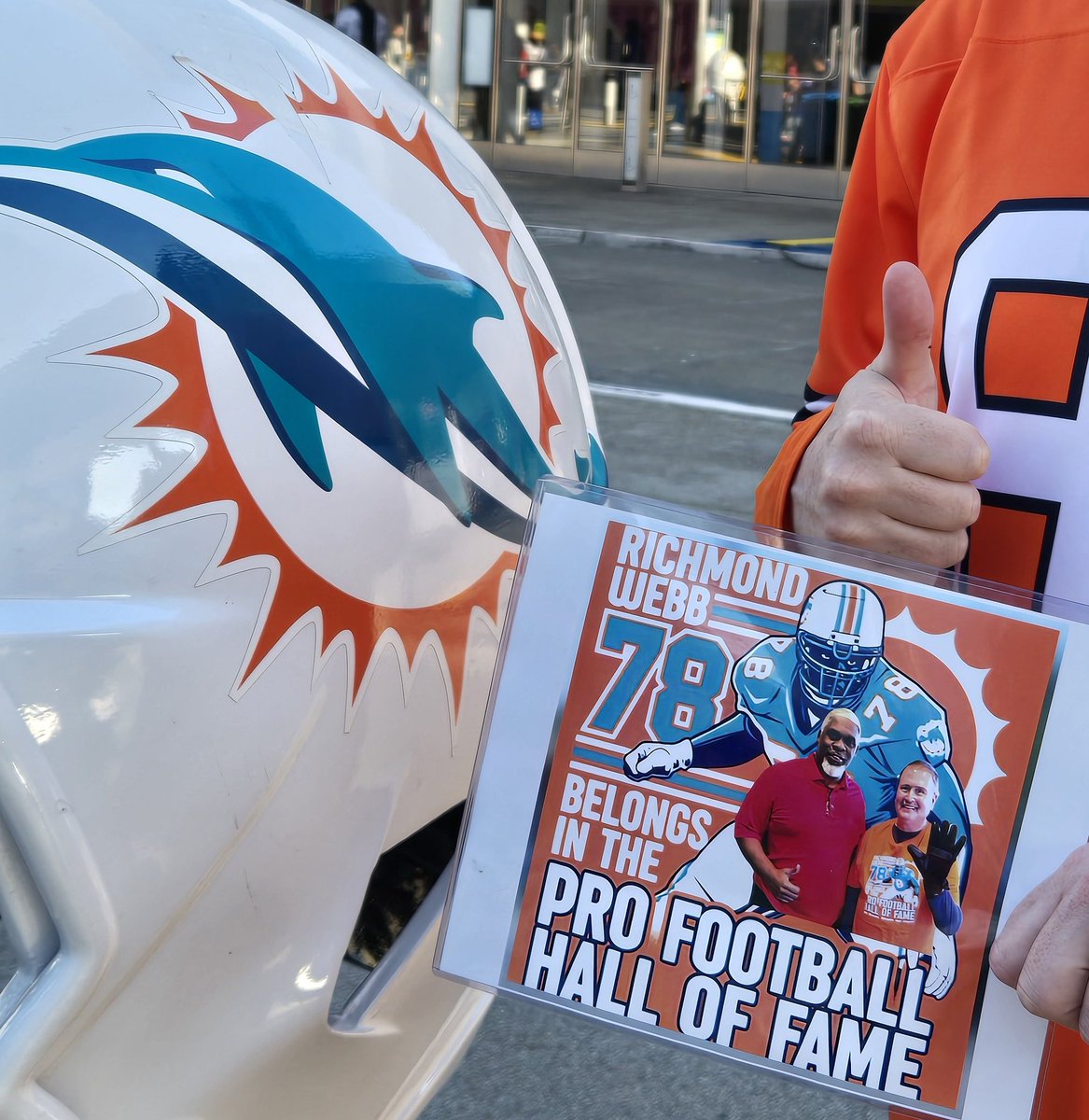 ronNcaphill's tweet photo. It's Time.
@RichmondWebbForPFHOF
(😉 @RichmondWebb).
#PFHOF #PhinsUp
@ProFootballHOF #SuperBowl #SBLX #superbowllx #PFHOF27 https://t.co/iIhDh65ij9