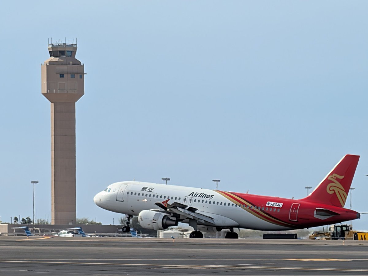 airplanegeek_'s tweet photo. Welcome to TUS, @CaptBob_Nomadic! https://t.co/7fcvka8s3O