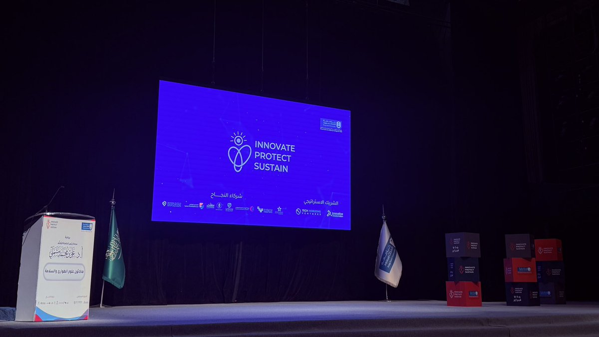 or_9mh's tweet image. اول ايام الهاكاثون ✅

بداية موفقة باذن الله لي و لفريقي ✨
تشرفنا بلقاء العديد من الخبراء و المتخصصين في مجالات مختلفة من جميع أنحاء المملكة، ولهم جزيل الشكر على جهودهم المبذولة في  الإرشاد 🤍

#EmergencySciencesHackathon  #KingSaudUniversity #EMS #Hackathon