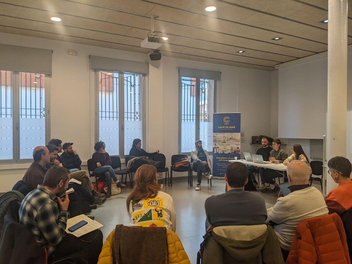 la_teulada's tweet photo. 👥Participem de la nova trobada de la Xarxa de Pols Cooperatius a Mataró, en el marc de la Capitalitat Estatal de l’ESS, reflexionant sobre els reptes actuals del moviment cooperatiu i del paper dels pols com a agents clau en la construcció d’ecosistemes de l’ESS
#PolsCooperatius https://t.co/SsmG9QYorx